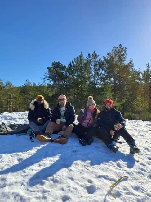 Oslo: Winter Wonderland Forest Hike and Campfire with a Dog - The winter loop route: viewpoint uphill, lake break, then back out