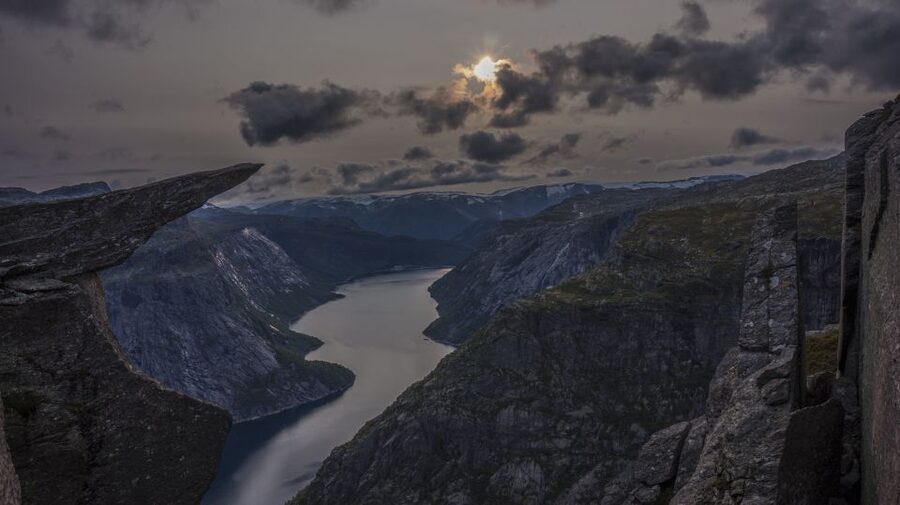 Overnight: Trolltunga Via Ferrata Sky Ladder Glamping - The Quiet Trolltunga Moment And Why Timing Matters