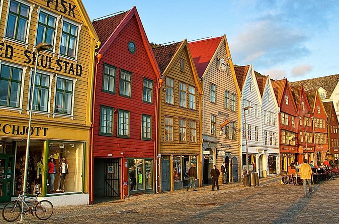 Private Bergen citytour By VIP Car & Guide (2h) - Who should book this VIP Bergen city tour
