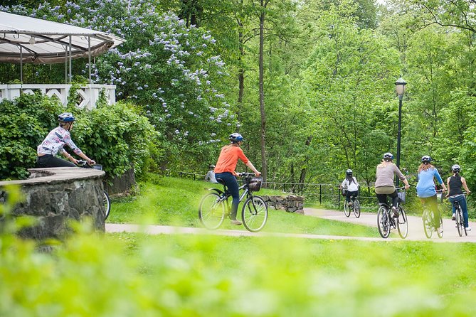 Private Bike Tour (3 hours) - Nobel Peace Prize streets to Vigeland Park’s sculptural wow