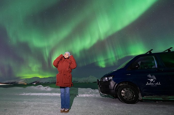 Private Exclusive Northern Lights Minivan Tour from Tromsø - Professional photos: what you gain and what you should still do