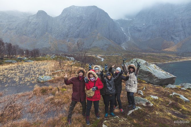 Private fjord tour with premium 4×4 vehicle - Comfort and photo time in a premium 4x4
