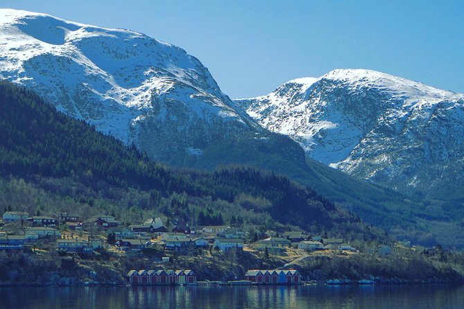 PRIVATE GUIDED TOUR: Folgefonna Glacier & Bondhus Valley from Bergen, 10 hours - A private day from Bergen, built around real scenery