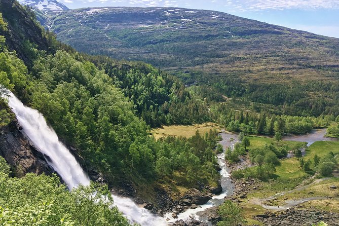 PRIVATE GUIDED TOUR: Folgefonna Glacier & Bondhus Valley from Bergen, 10 hours - The Hardanger Road and the ferry crossings