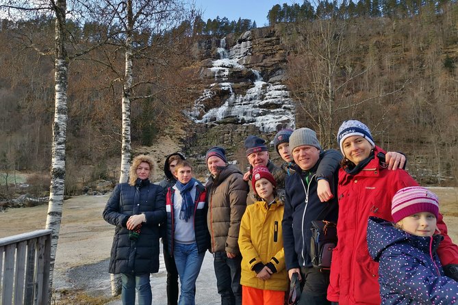 PRIVATE GUIDED TOUR: Norway's Highlights – Viking Special, 11-12 hours – WINTER - Private transportation that actually helps in winter