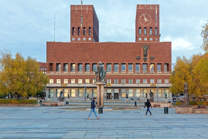 Private Oslo Tour with a Local, Highlights & Hidden Gems, 100% Personalised - Royal Palace area, and the changing of the guard at 13:30