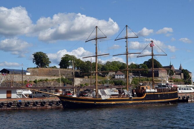 Private Oslo Tour with a Local, Highlights & Hidden Gems, 100% Personalised - From a medieval stronghold to the harbor, old walls and modern Oslo