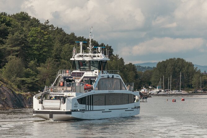 Private Oslofjord Island Hopping Tour - Stop 2: Nakholmen cottages and the local weekend rhythm
