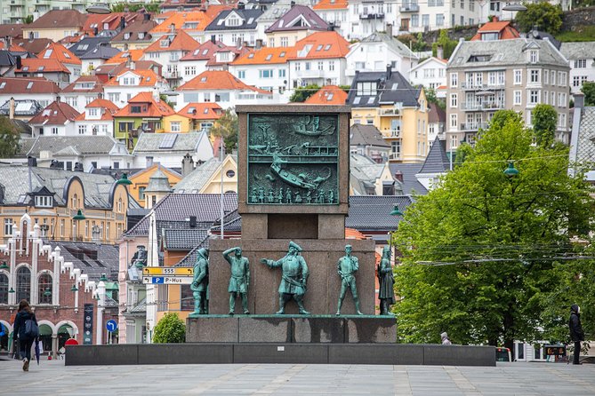 PRIVATE TOUR: Bergen city sightseeing, 5 hours - Old Bergen Museum (Bymuseet i Bergen): A Town Inside a Town