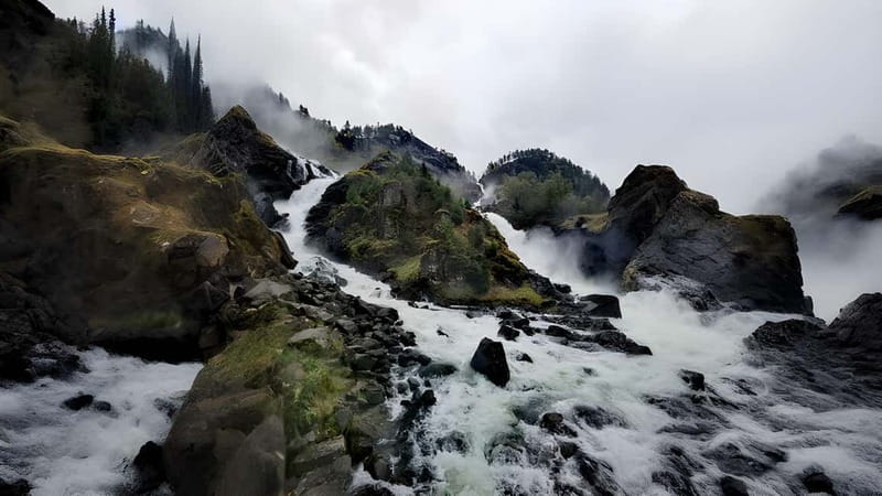 Private tour Hardangerfjord ferrycruise vøringsfossen hiking - Price and value: what you pay for, and what you don’t