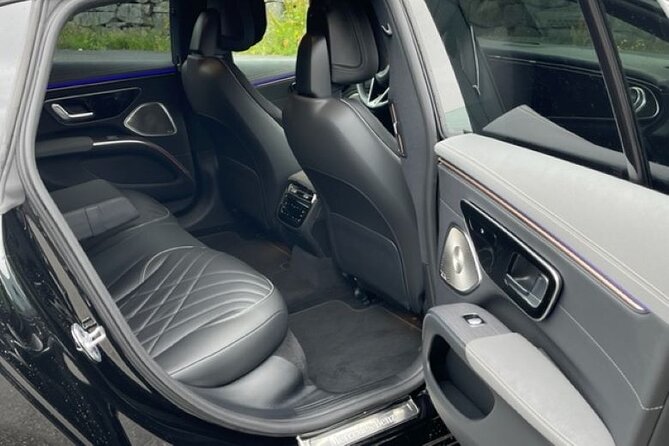 Private Transfer - Hotels & Cruise Ports - Airport 1-14 pax - What you get during the ride: more than transportation