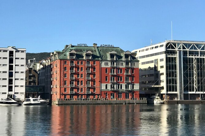 Private Walking Tour- Bergen Classics - Stop 5: Fløibanen funicular to Mt Fløyen, ending with views that cost extra