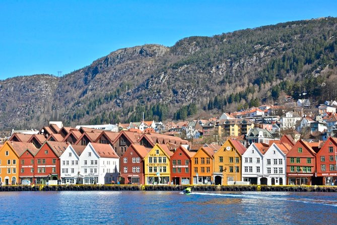 Private Walking Tour of Bergen - Øvregaten and the “back side” perspective behind Bryggen
