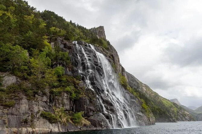 Pulpit Rock Boat Tour in Luxury Cruiser - Meeting at Stavanger Gjestehavn, then letting the fjord do the talking