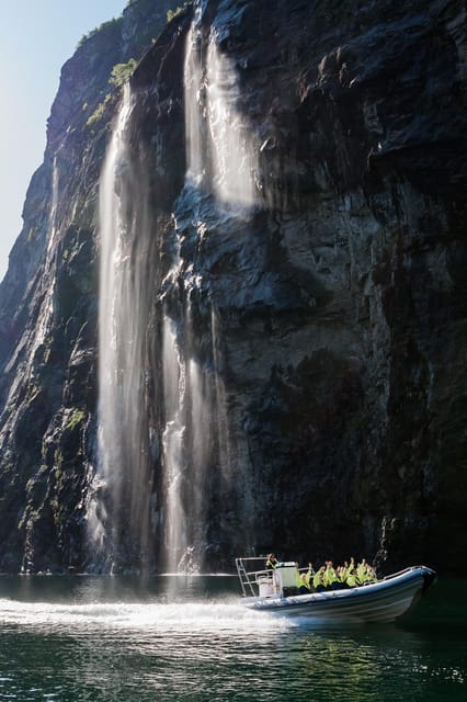 RIB Geiranger - Fjordsafari - Speed past the Seven Sisters and Friaren waterfalls