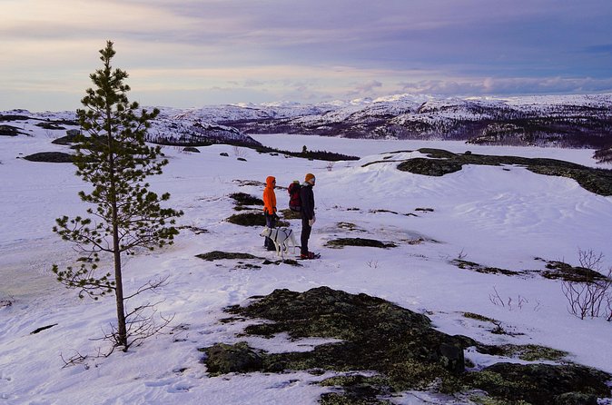 Russian Border Snowshoe Hike - Hot drinks and snacks: the break that keeps the hike enjoyable
