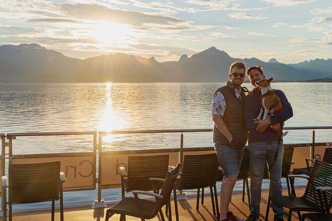 Sea Eagle Sunset Cruise - The Henningsvær Free Time That Can Make or Break Your Evening