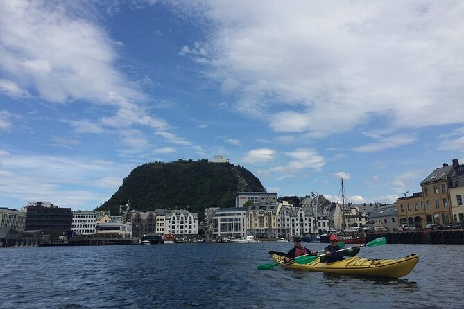 Sea Kayaking In Ålesund - Price value: is $118.24 worth it?