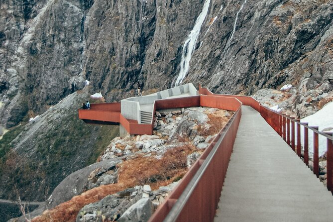 Sightseeing Tour in Trollstigen - Land of Trolls - Getting started at Prestebrygga Cruise Pier, and how the day flows