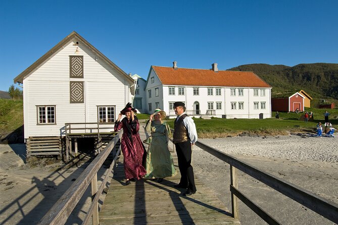Silent Coastal Cruise to Kjerringøy - The guiding style: strong narration, but not always built for slow strolling