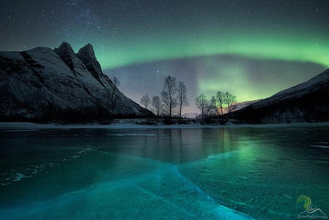 Small-Group Northern Lights Tour from Tromso with Photos - What to wear and bring when the wait gets real cold