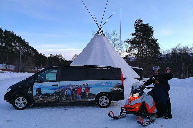 Snowmobile safari in the mountain plateau of Finnmarksvidda - Finnmarksvidda Plateau at 9:00 am: The Feel of the Far North