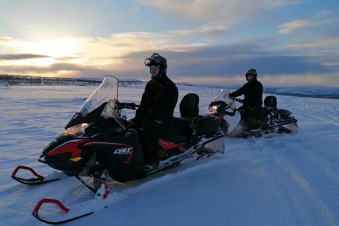 Snowmobile safari in the mountain plateau of Finnmarksvidda - Price and Value of a 5-Hour Snowmobile Safari
