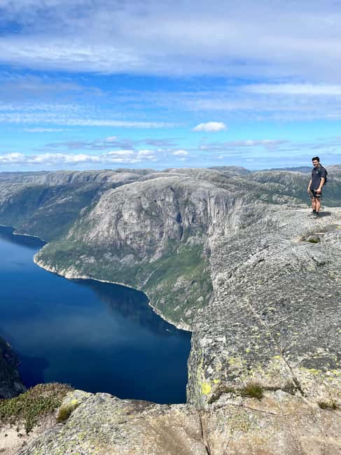 Stavanger: Kjerag Hike with Guide and Transportation - The water stop and photo moments that help you enjoy the whole day