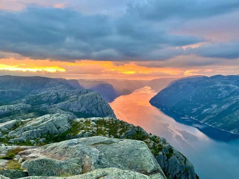 Stavanger/Sandnes: Preikestolen Guided Hidden Nature Hike - Getting from Stavanger or Sandnes, then dropping into the wild