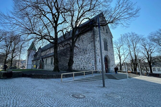 Stavanger Walking Tour: Explore Top Sights & Hidden Gems - Stop 5: Fargegaten and the surprise streets at the end of the loop