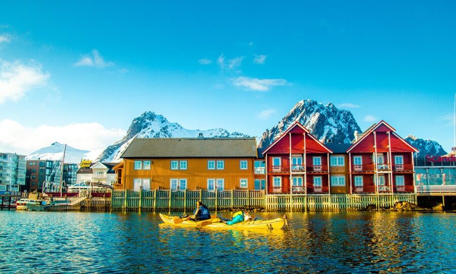 Svolvaer: 2-Hour Winter Kayaking Adventure - Svolvær Shoreline in Winter: The Views That Make It Worth It