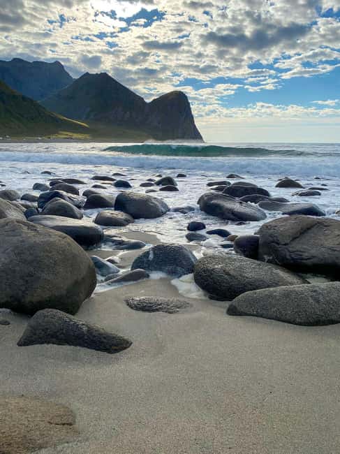 Svolvær: Lofoten Beaches Coastal Walk and Café Visit - Who should book this tour (and who should skip)