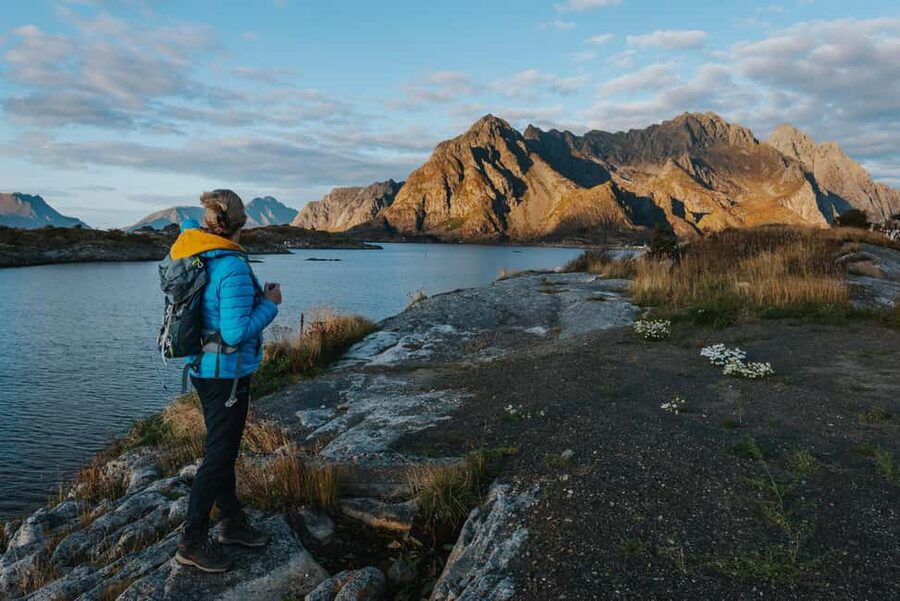 Svolvær: Lofoten Scenic Sightseeing Tour: Half day tour - Gimsøya Island Views Over the Arctic Sea