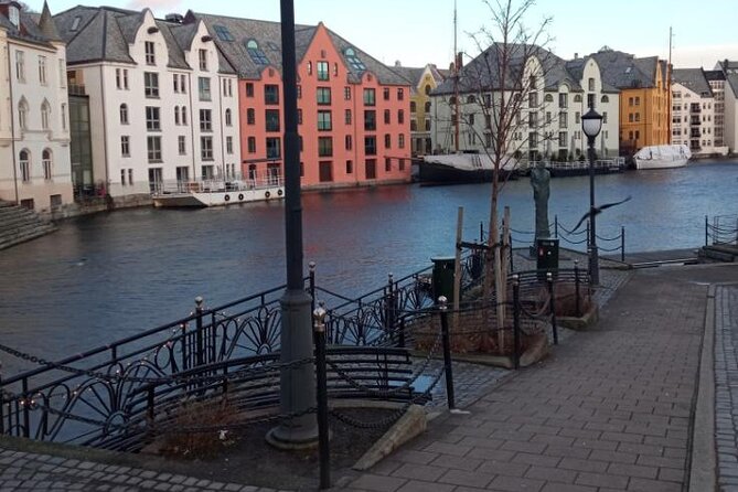 The Essence of Ålesund Self-Guided Walking Tour - Ålesund Church and the 1909 Rebuild Story
