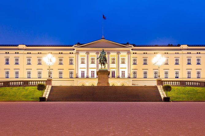 The Essential Oslo Private Walking Tour - Meet at Jernbanetorget, then finish at Aker Brygge