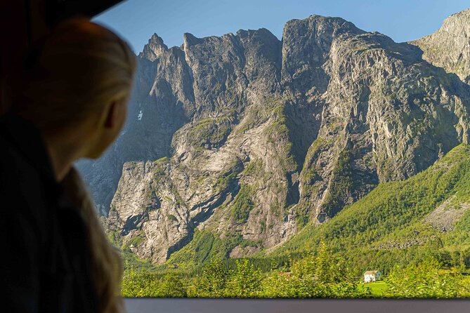 The Golden Train on Rauma Railway in Romsdalen - Returning to Åndalsnes: new stories, shifting angles, same comfort