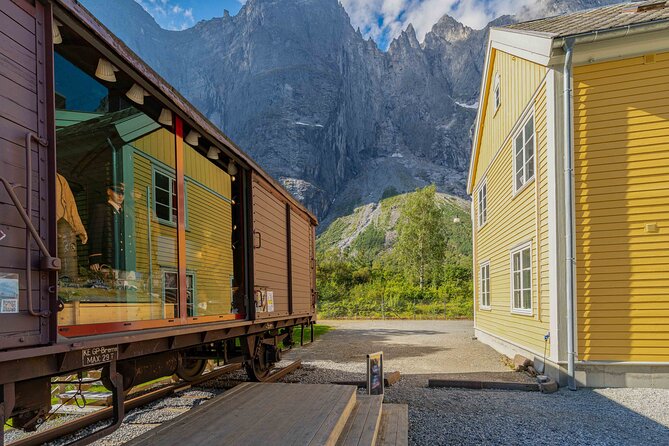 The Golden Train on Rauma Railway in Romsdalen - Comfort, group size, and who will enjoy this most