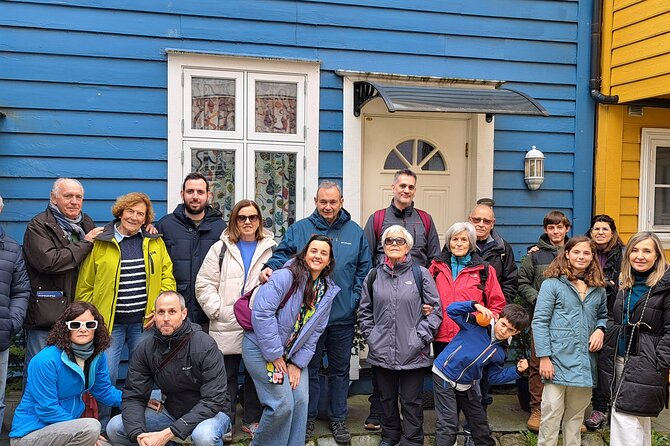 Tip-Based Walking Tour of Bergen - How the guide stories make it stick (and not feel like trivia)
