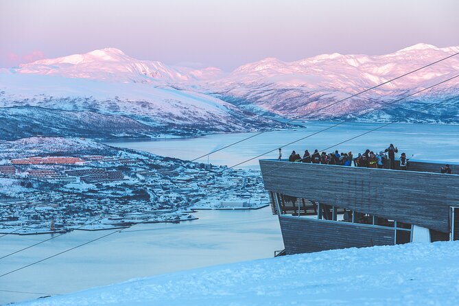 Tour of the authentic fjords of Kvaløya - Timing realities in Tromsø: road closures and photo stops