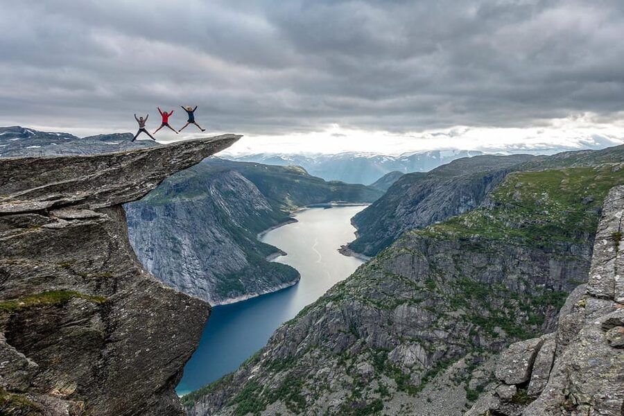 Trolltunga: Trolltunga Summer Hike - Why Going Guided Feels Better on a Long Route (Especially for Photos)
