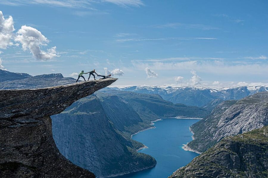 Trolltunga: Trolltunga Summer Hike - Meeting at Skjeggedal P2, Then Using the P2 to P3 Shuttle
