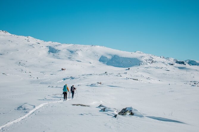 Trolltunga Winter Day Hike - The 8:00 am start and the simple meeting plan