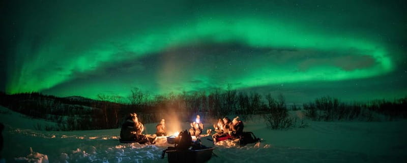 Tromsø: Adult Only Aurora hunt with Citizen Science - Campfire vegan soup and hot chocolate, the warm reset between sightings