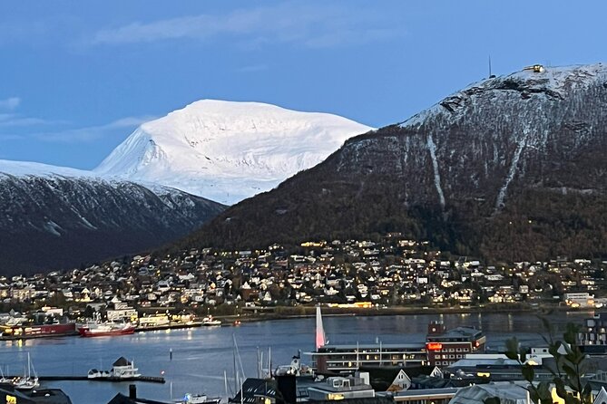 Tromsø Adventure Run: Guided through the Arctic Capital. 6km - Pace, Conversation, and Why the Guide Matters