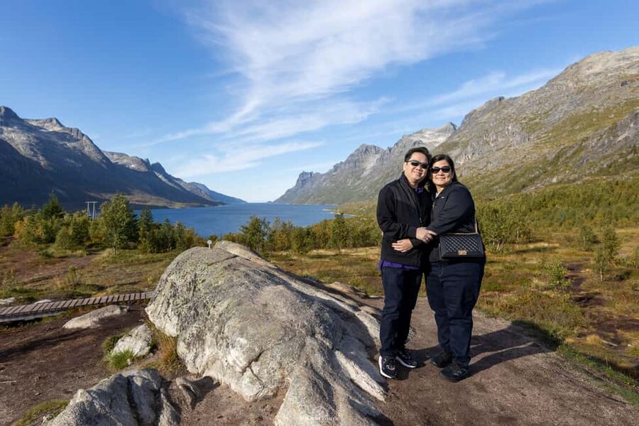 Tromsø: Arctic Fjords Tour to Kvaløya with Panoramic Lunch - Photo coaching: making the Arctic look like itself
