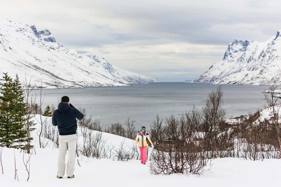 Tromsø: Arctic Landscape and Fjord Tour with Snacks - Meeting in Tromsø, Then Out to Kvaløya