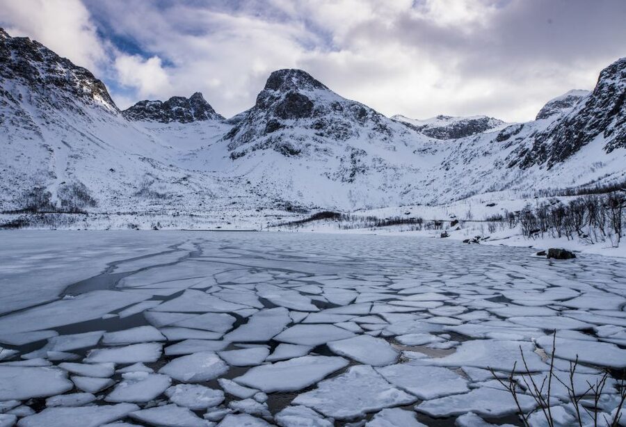 Tromsø: Arctic Nature Roadtrip with Photos & Scenic Lunch - Lunch and hot drinks: why the timing feels so good