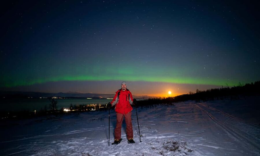 Tromsø: Aurora Crystal Lavvo Experience with Snowshoeing - What you really pay for: value in transport, warmth, and an overnight