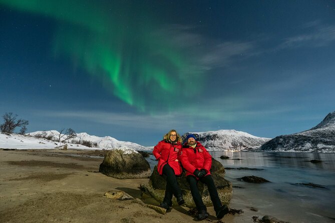Tromsø: Aurora Magic Northern Lights Tour with Photos - Leaving city lights behind: why the viewing spots matter
