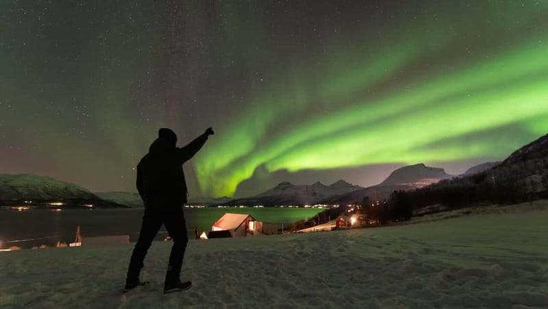 Tromsø: Aurora Safari Chase with Photos - Getting Northern Lights Photos Included, Plus How to Improve Your Results